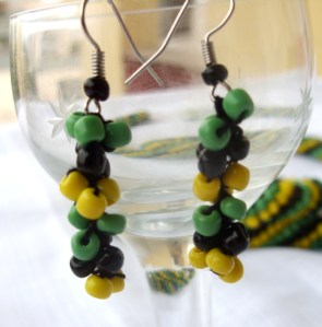 Beaded earring  black yellow green