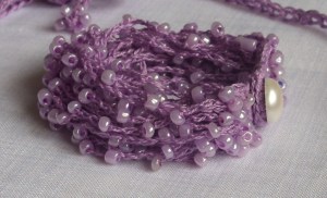 Delicate liliac beaded bracelet